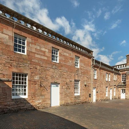 Stableyard Studio: Drumlanrig Castle Торнхил Екстериор снимка