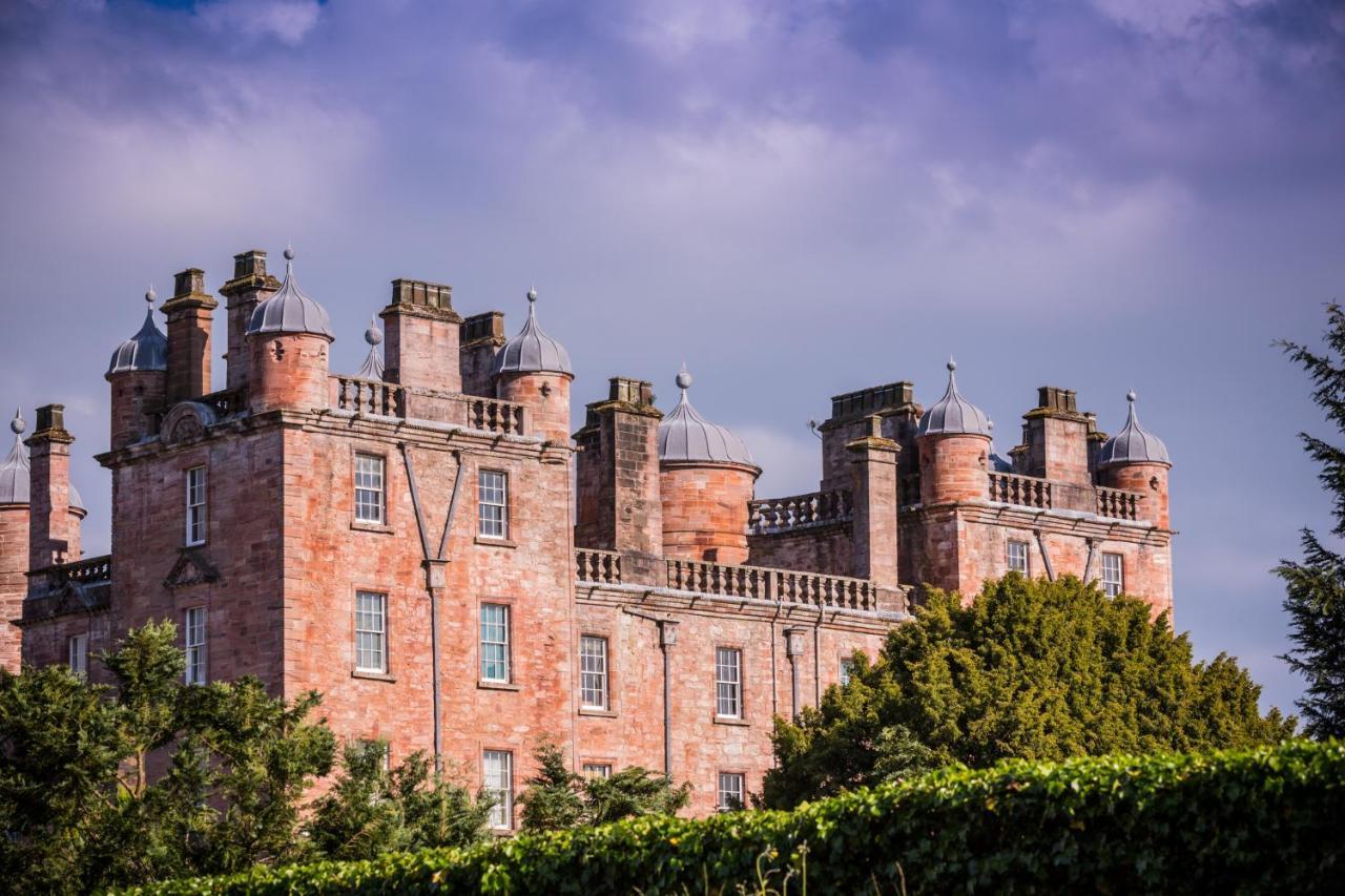 Stableyard Studio: Drumlanrig Castle Торнхил Екстериор снимка